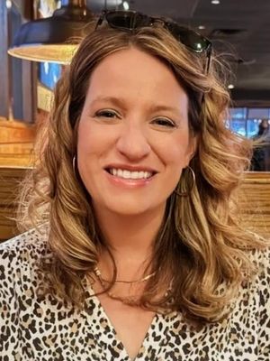 Laurie, 42