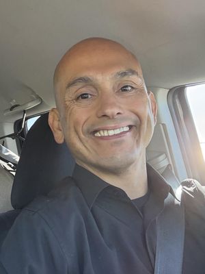 Manuel, 44