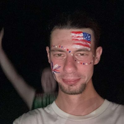 Alex, 26