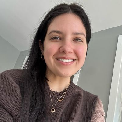 Noelle, 34