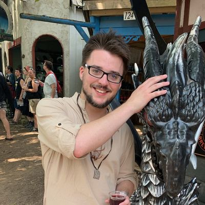Rich, 28