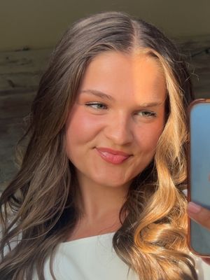 Myrna, 22