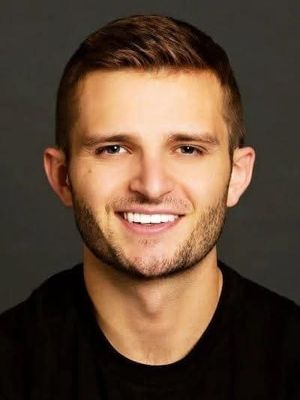 Zach, 30