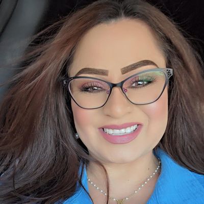 Belen, 44