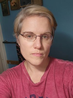 Ellen, 48