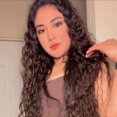 Vanesa, 24