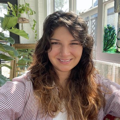 Rebecca, 30