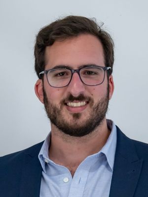 Ignacio, 28