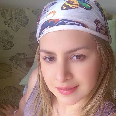 Azucena, 44