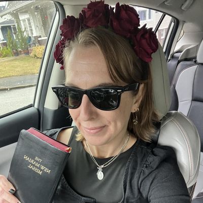 Betsy, 42