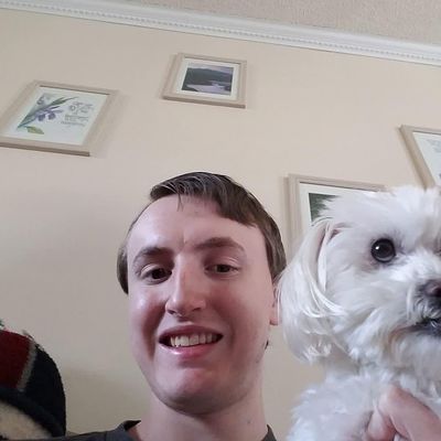 Alec, 25