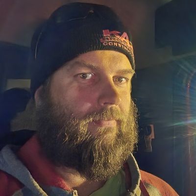 Josh, 42