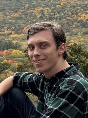 Daniel, 22