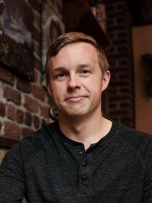 Logan, 31
