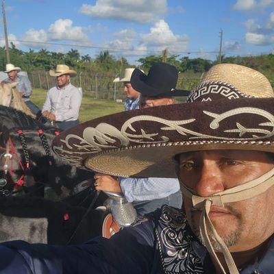 Ruben, 24