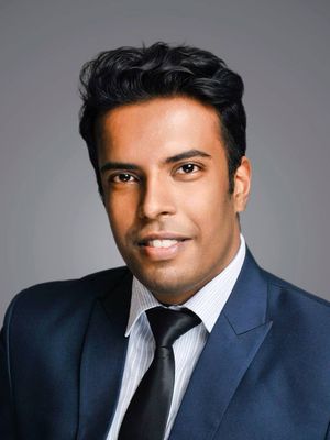Niraj, 32