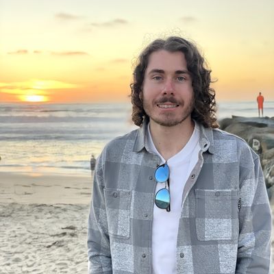 Alex, 29