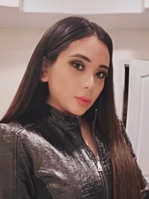 Yasmin, 33