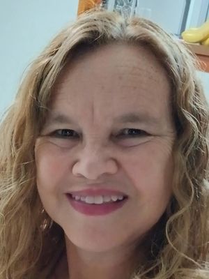 Edna, 18