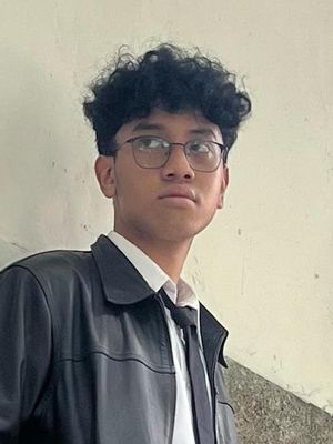 Gabe, 19