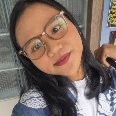 Martha, 27