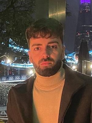 Luis, 28