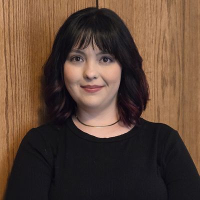 Lauren, 28