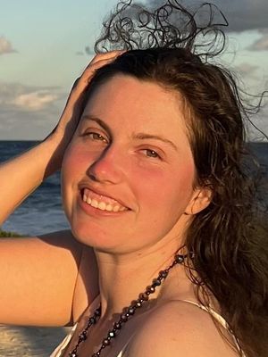 Alanna, 27