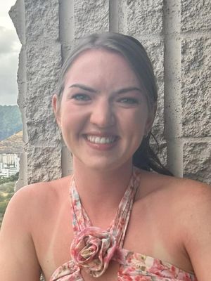 Tess, 27