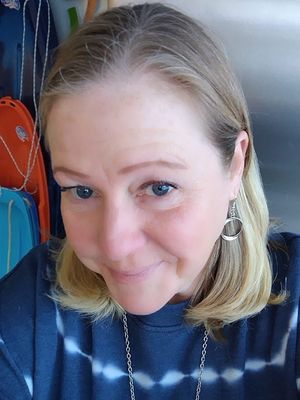 Alice, 47