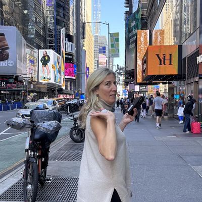 Suzie, 64