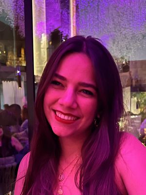 Natalia, 30