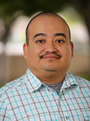 Juan, 39