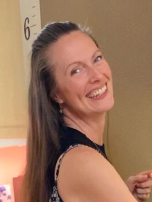 Christy, 44