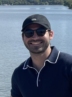Jose, 31