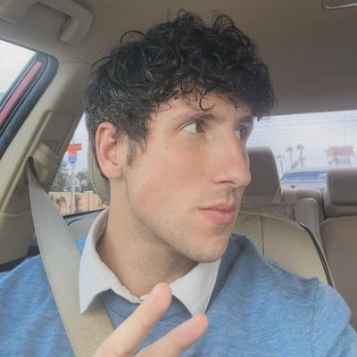 Larry, 30