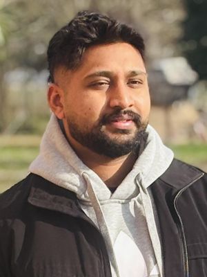 Simran, 26
