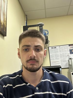 Bobby, 28