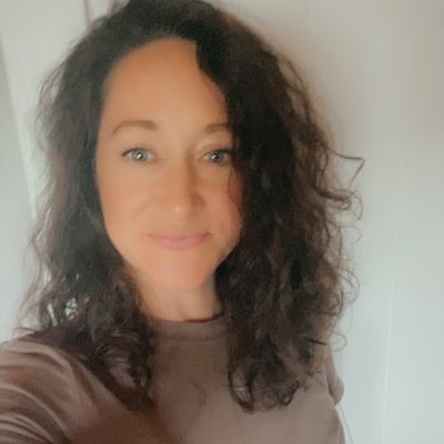 Erin, 40