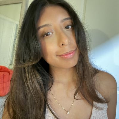 Angela, 24