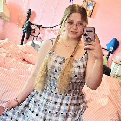 Ashley, 29