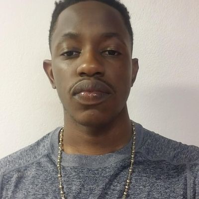 Daniel, 22