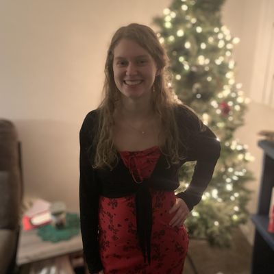Sarah, 22
