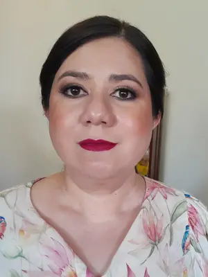 Eva, 39