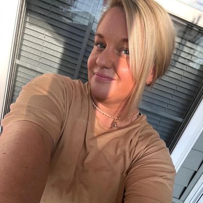 Brooke, 36