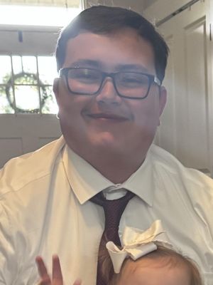 Ian, 22