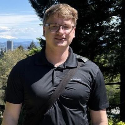 William, 25
