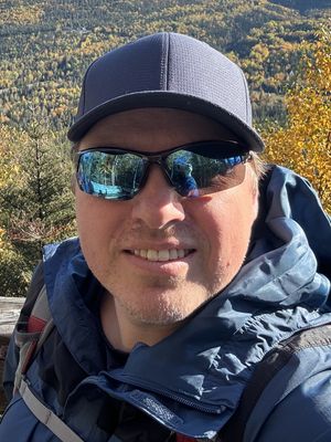 Dominic, 42