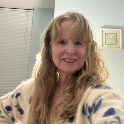 Maura, 59