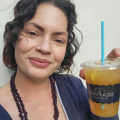 Stephanie, 47